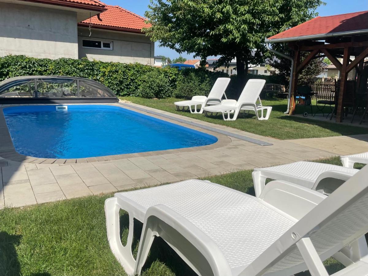 Villa Lili Balatonkeresztúr Esterno foto