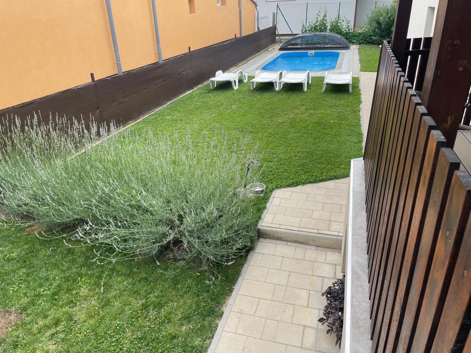 Villa Lili Balatonkeresztúr Esterno foto