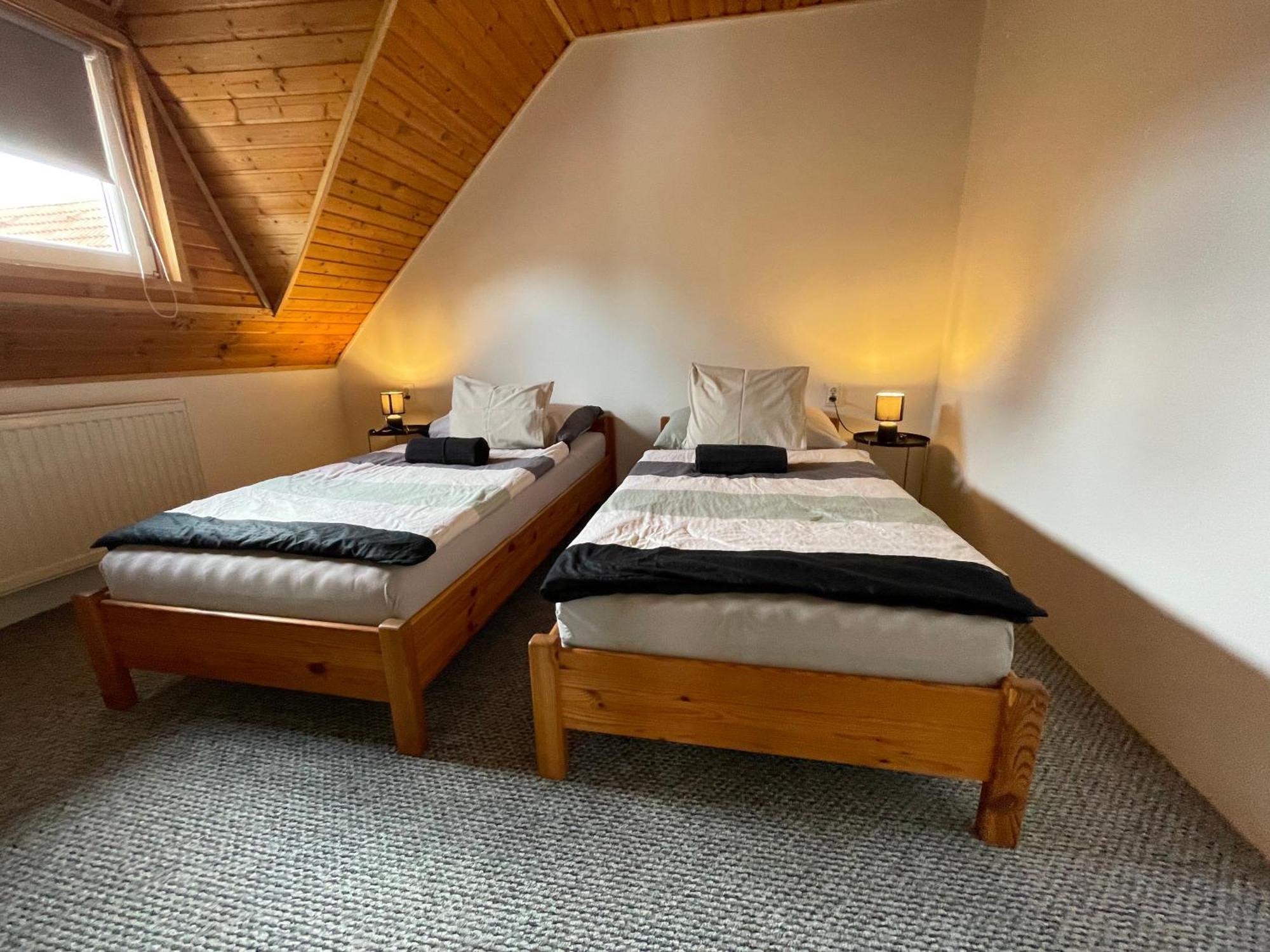 Villa Lili Balatonkeresztúr Esterno foto